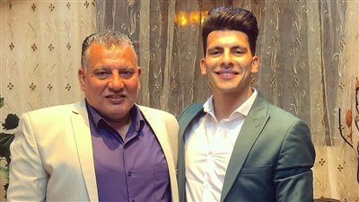 والد زيزو لـ الأيام المصرية: نجلي لم يتفق مع الأهلي والناس الفاضية بتهبد 