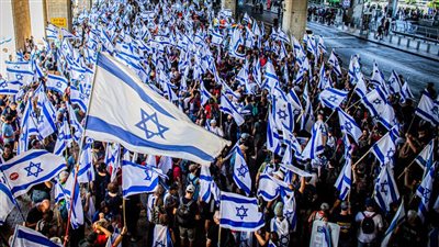 خروج آلاف الإسرائيليين بمظاهرات حاشدة ضد حكومة نتنياهو في القدس (فيديو)