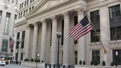 توقعات سعر الفائدة في اجتماع البنك الفيدرالي.. خبيرة أسواق المال تكشف| خاص