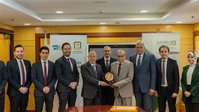 البنك الأهلي يحتفظ بشهادة التوافق مع معايير متطلبات هيئتي فيزا وماستر كارد العالمية