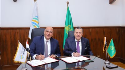 بنك مصر يوقع عقدًا مع جهاز تنمية المشروعات المتوسطة والصغيرة بقيمة 200 مليون جنيه