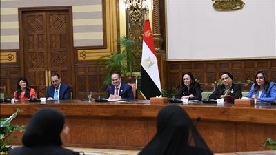 السيسي خلال لقاء المرأة المصرية: إضافة 60 ألف حضانة داخل المدارس الابتدائية
