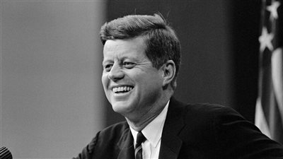 وثائق كينيدي تفضح الـ CIA.. كوبا تسمم شحنة سكر لـ الاتحاد السوفيتي 