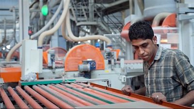 عاجل| وزير العمل يقرر تعديل مواعيد اجازة عيد الفطر 2025 للقطاع الخاص