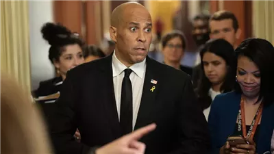 سيناتور أمريكي يلقي أطول خطاب مدته 25 ساعة داخل مجلس الشيوخ 