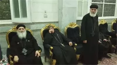 تجسيدًا للوحدة الوطنية.. كنيسة مارمرقس بالبحيرة توقف عزاء الأنبا باخوميوس احترامًا لأذان العشاء