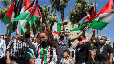 القوى الفلسطينية تدعو لإضراب شامل في الضفة والقدس المحتلة رفضًا للإبادة الجماعية