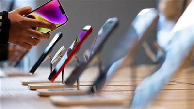 رسميًا.. بدء تفعيل حظر تشغيل الهواتف المهربة من الخارج