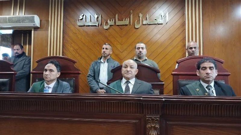 إحالة أوراق زوجين
