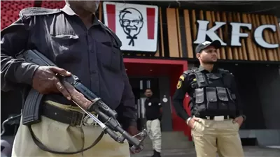 مهاجمة مطاعم كنتاكي فروع باكستان بسبب الاحتلال.. اعتقال 178 شخصًا
