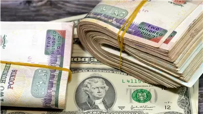 إنستا باي كلمة السر.. خبير يكشف سبب ارتفاع تحويلات المصريين بالخارج 