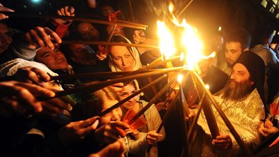 سبت النور 2025: احتفالات الأقباط بيوم الفرح والتجديد الروحي والتقاليد دينية