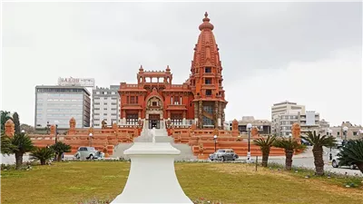 حادث قصر البارون اليوم .. إصابة 8 أشخاص بسبب سقوط 