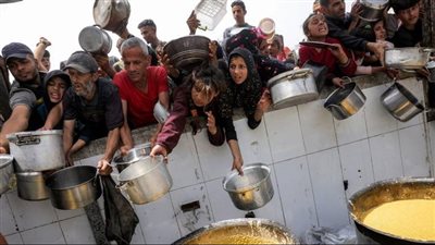 بعد نفاد تام للطعام.. ما المخرج لإنقاذ أهل غزة من الإبادة والموت؟