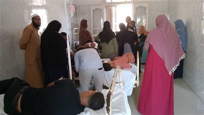 وجبة عشاء السبب، إصابة 20 شخصًا باشتباه تسمم غذائي في حفل زفاف بأسوان