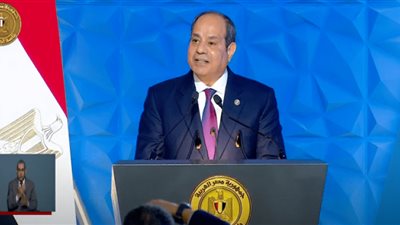 الرئيس السيسي يوجه بسرعة الفصل في القضايا العمالية للحصول على المستحقات دون تأخير