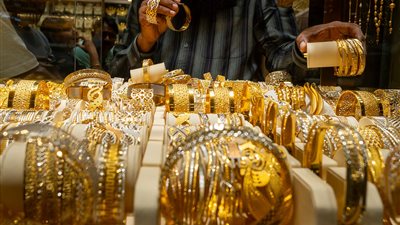 سعر الذهب اليوم آخر تحديث، الأصفر يواصل ارتفاعه وعيار 21 يسجل مفاجأة