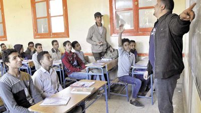 إجراءات سد العجز فى المدراس، بإعادة تعيين الحاصلين على دبلومة تربوية  