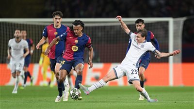 قناة مفتوحة تنقل مباراة برشلونة والإنتر، في دوري الأبطال.. اضبط التردد