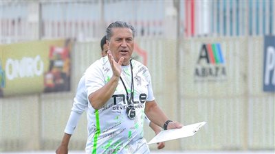 جوزيه بيسيرو يصل مقر الزمالك للتحضير لمران اليوم.. الرحيل خلال ساعات