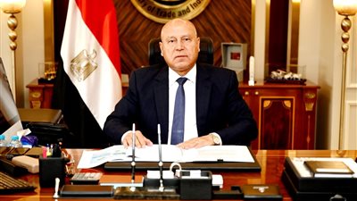 كامل الوزير يصدر قرارا بندب حسام عبدالفتاح رئيسا للإدارة المركزية للشئون القانونية بالطرق والكباري