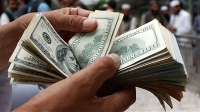 سعر الدولار مقابل الجنيه المصري اليوم السبت، الأخضر يواصل الانخفاض 
