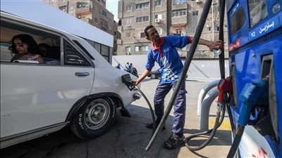 هل يتم رفع الدعم عن البنزين 2025؟، شعبة المواد البترولية تكشف التفاصيل