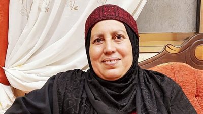 ابتسام نصار، فنانة فلسطينية لحقت أسرتها بعد ليلة من نعيها لهم 