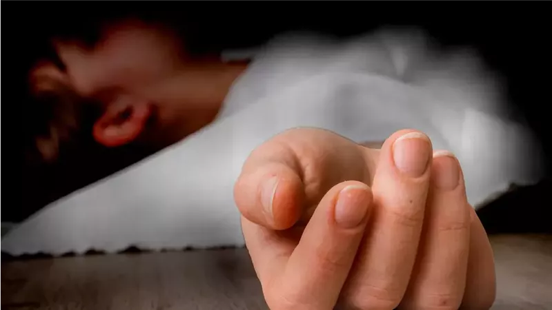 قتل أب لابنته والتخلص