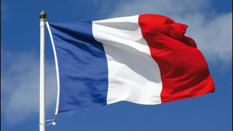 فرنسا