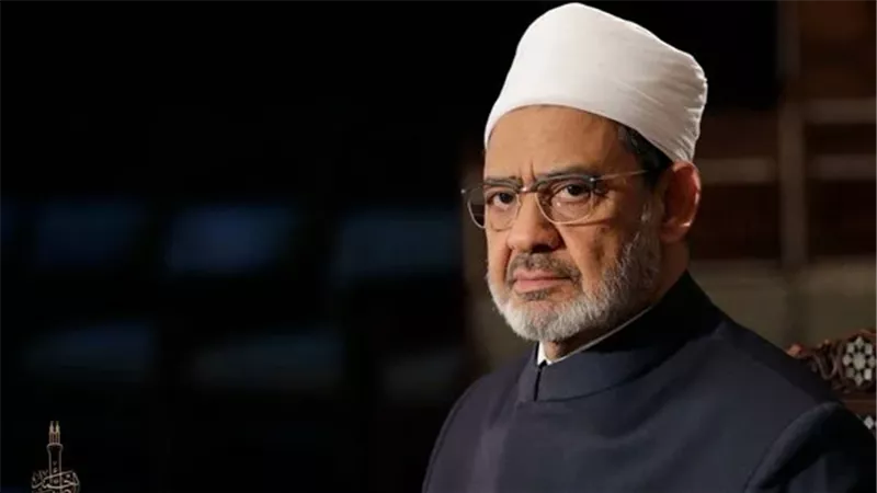 الدكتور أحمد الطيب،