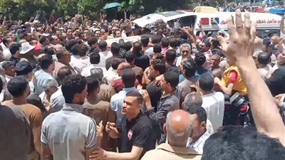 جنازة الشيخ السيد سعيد، الآلاف يشيعون سلطان القراء لمثواه الأخير (صور)