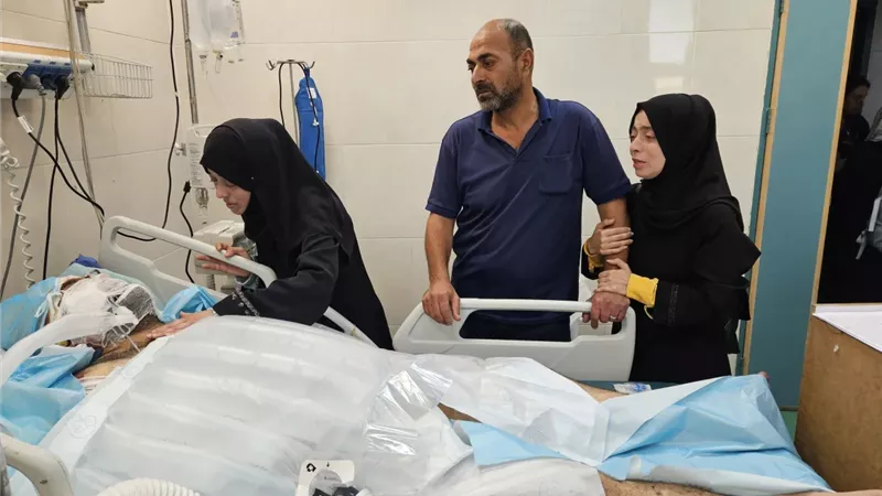 الطبيبة آلاء النجار