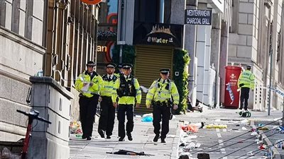 شاهد مذبحة ليفربول، الاحتفال باللقب انتهى بإصابة 47 شخصا (صور)