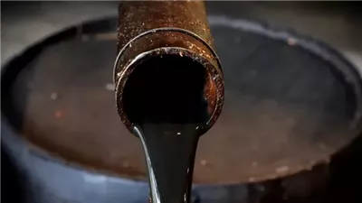 بعد هجوم أمريكا على إيران، توقعات بارتفاع أسعار النفط 5 دولارات للبرميل