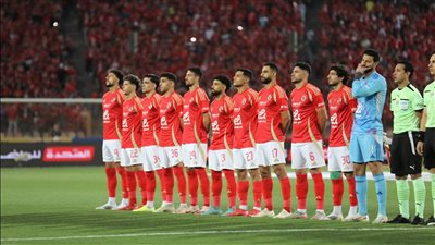 تعليق مثير من نجم منتخب مصر السابق على أداء الأهلي مع عماد النحاس (فيديو)