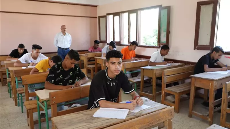إلغاء امتحانات ورسوب