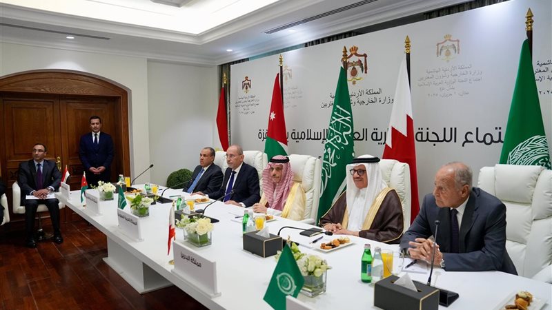 وزير الخارجية في