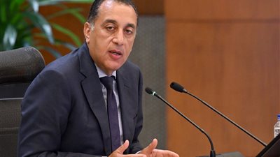 مفاجأت من الحكومة بشأن أسعار السيارات الكهربائية وعاصفة الإسكندرية