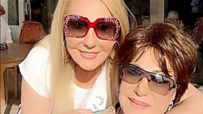  نادية الجندي في وداع سميحة أيوب: 