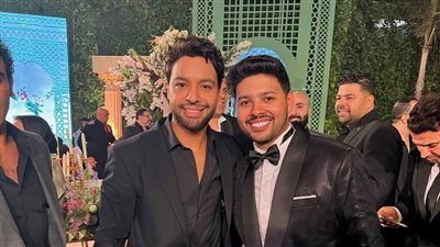 أحمد جمال يشارك جمهوره لقطات من حفل زفاف محمد شاهين على المنتجة رشا الظنحاني