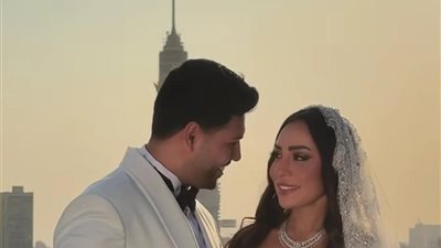 فرح محمد شاهين ورشا الظنحاني.. زواج مفاجئ وجدل بسبب فارق السن