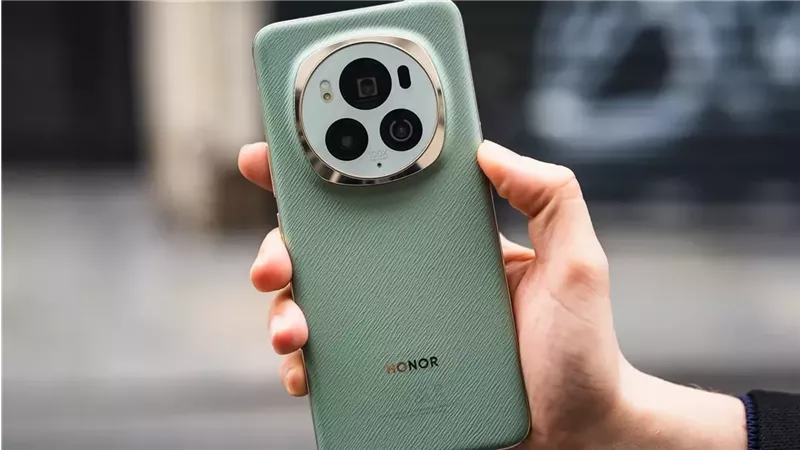 هونر تكشف عن Honor