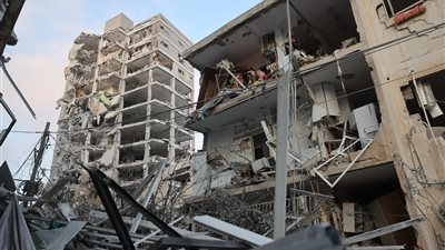 حركة نزوح للمواطنين في طهران، وتحذيرات للابتعاد عن المنشآت العسكرية