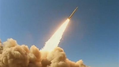 الحرس الثوري الإيراني يشن هجومًا صاروخيًا دقيقًا ويحدث خللًا بدفاعات إسرائيل| تفاصيل 