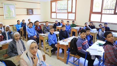 التعليم تنظم تدريب متخصص لمعلمي اللغة الإنجليزية| تفاصيل