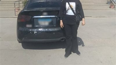 الداخلية تضبط قائدة سيارة بعد طمس لوحاتها المعدنية أثناء سيرها بالشروق