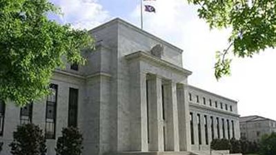 الفيدرالي الأمريكي يحسم مصير سعر الفائدة ، توترات الشرق الأوسط تسيطر على الاجتماع 