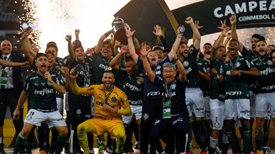 نجم بالميراس يتغنى بـ الأهلي قبل المواجهة المرتقبة، ماذا قال؟