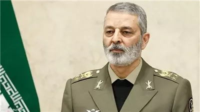 رئيس الأركان الإيراني يتوعد برد حازم على الضربات الأمربكية ويصف ترامب بـ